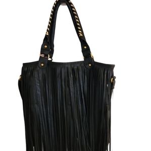 🌟Host Pick🌟 Pleather Black and Gold Handbag